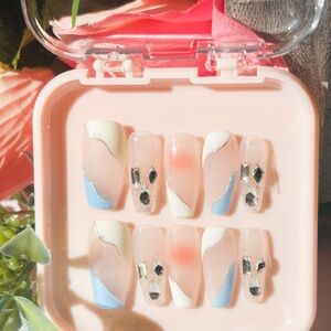 Elegant Press-On Nails with Blue and White Accents